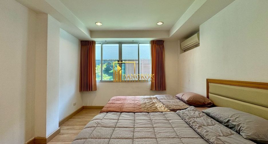 For rent 2 bedrooms apartment in Watthana, Bangkok