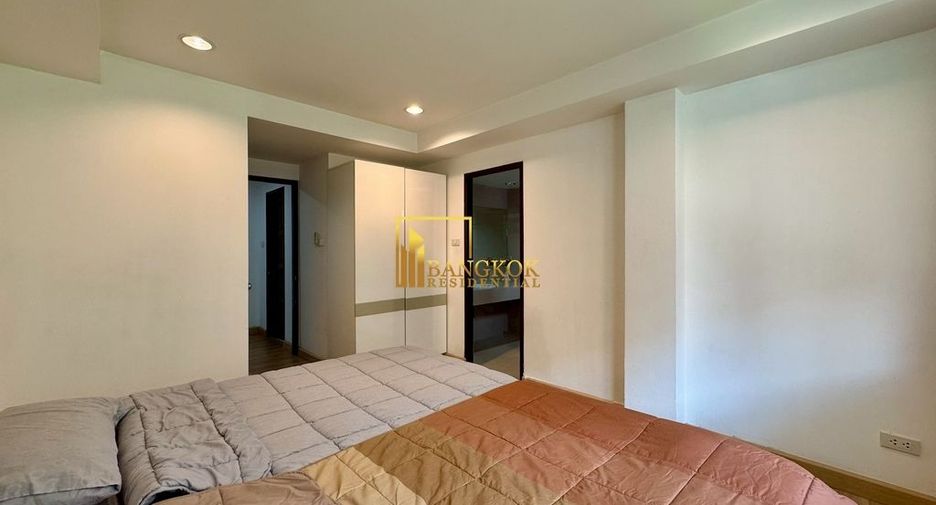 For rent 2 bedrooms apartment in Watthana, Bangkok