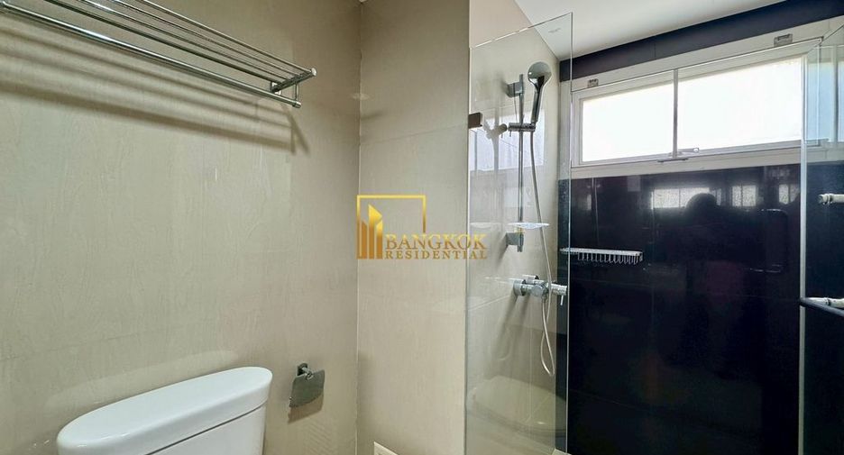 For rent 2 bedrooms apartment in Watthana, Bangkok
