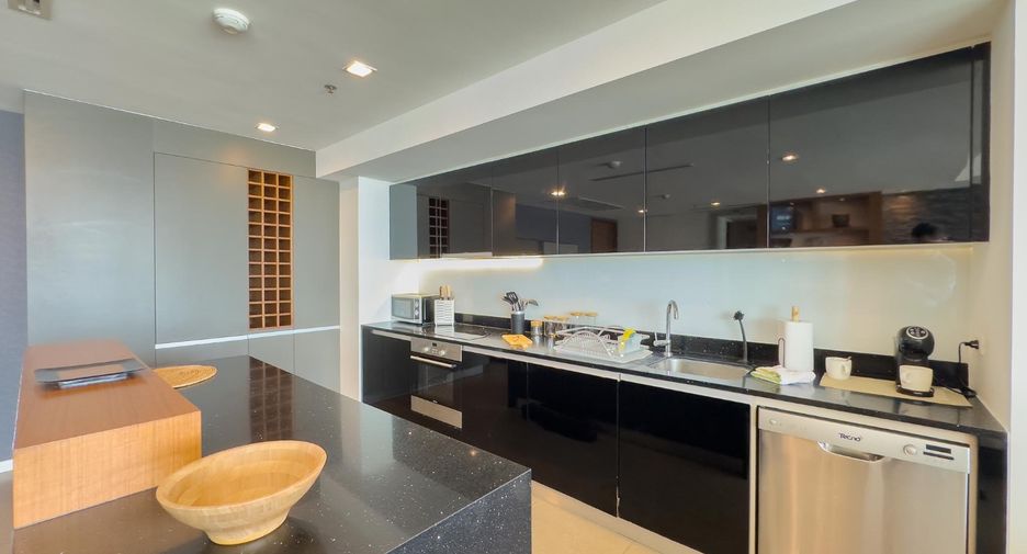 For rent そして for sale 2 ベッドルーム condo in Sathon, Bangkok