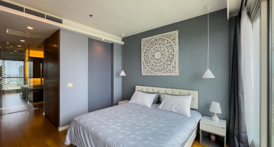 For rent そして for sale 2 ベッドルーム condo in Sathon, Bangkok