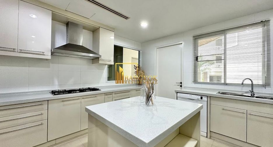 Apartment zur Miete mit 3 Zimmer in Watthana, Bangkok