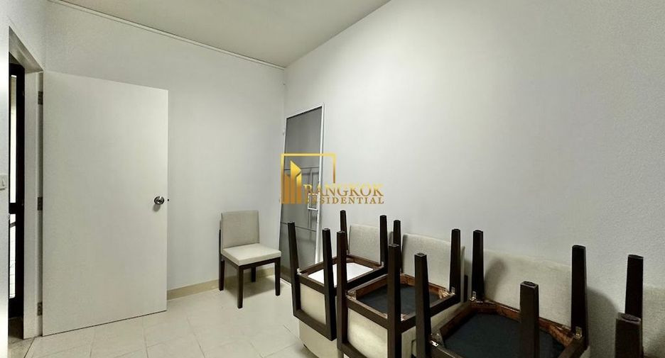 Apartment zur Miete mit 3 Zimmer in Watthana, Bangkok