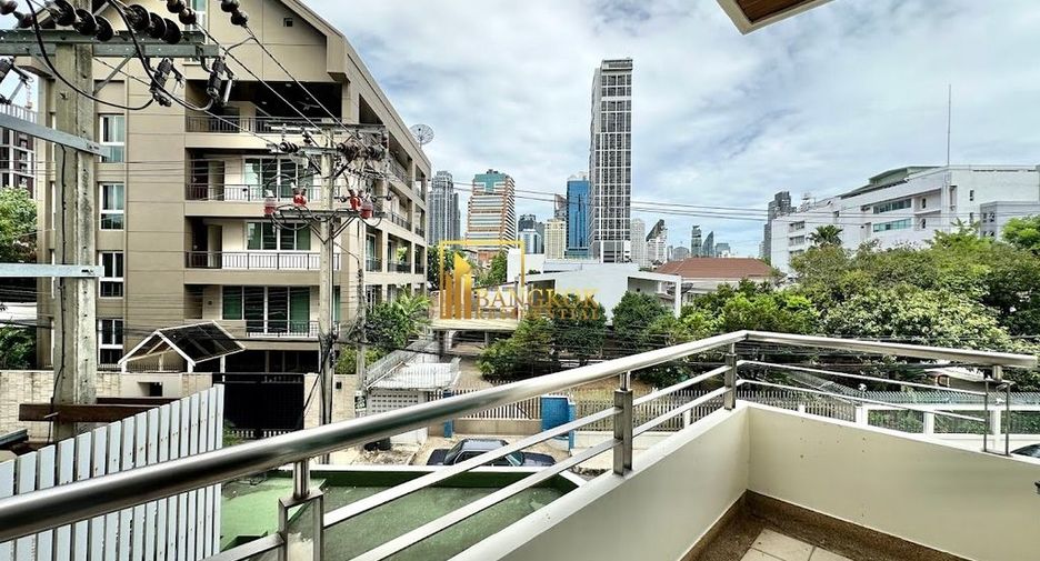 Apartment zur Miete mit 3 Zimmer in Watthana, Bangkok