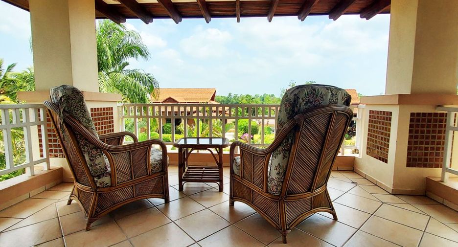 For sale 4 bed villa in Klaeng, Rayong