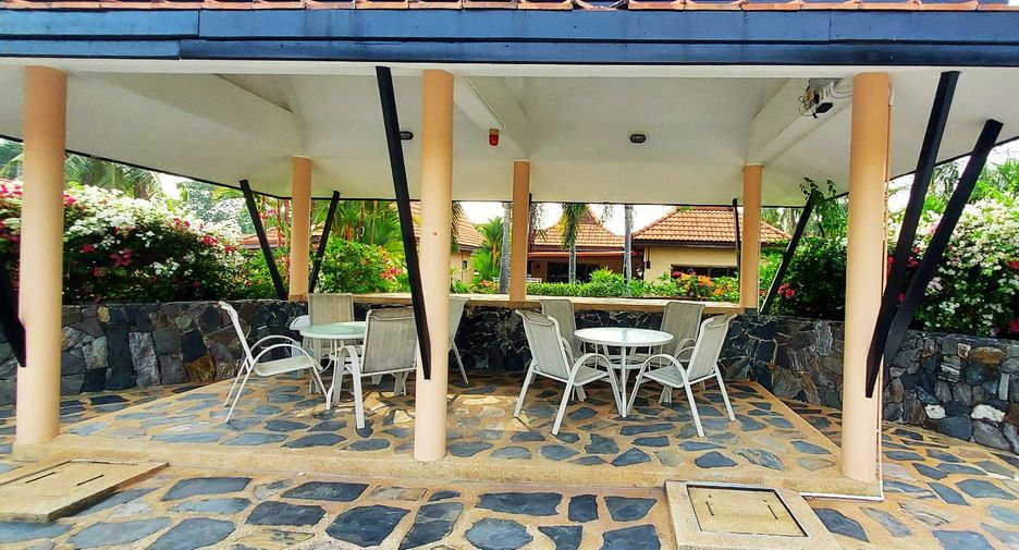 For sale 4 bed villa in Klaeng, Rayong