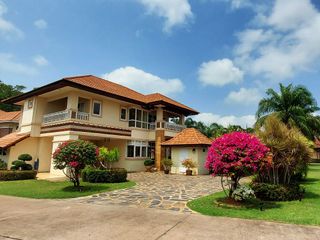 For sale 4 bed villa in Klaeng, Rayong