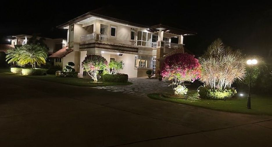 For sale 4 bed villa in Klaeng, Rayong