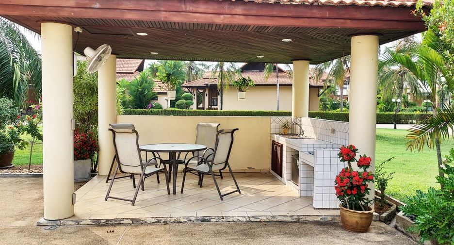 For sale 4 bed villa in Klaeng, Rayong