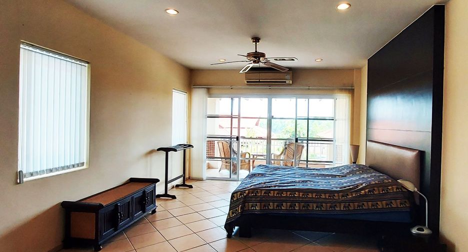 For sale 4 bed villa in Klaeng, Rayong