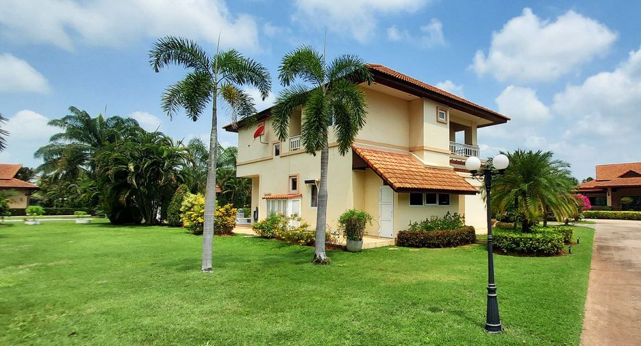 For sale 4 bed villa in Klaeng, Rayong
