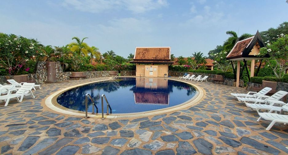 For sale 4 bed villa in Klaeng, Rayong
