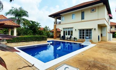 Villa zum Kauf mit 4 Zimmer in Klaeng, Rayong
