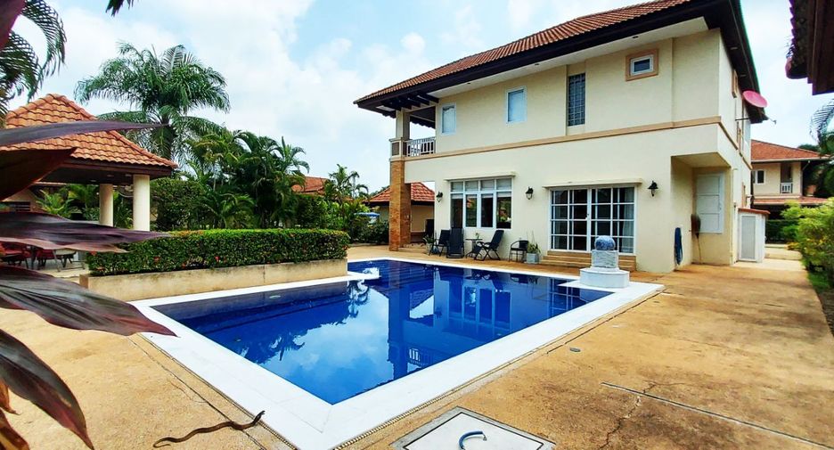 For sale 4 bed villa in Klaeng, Rayong