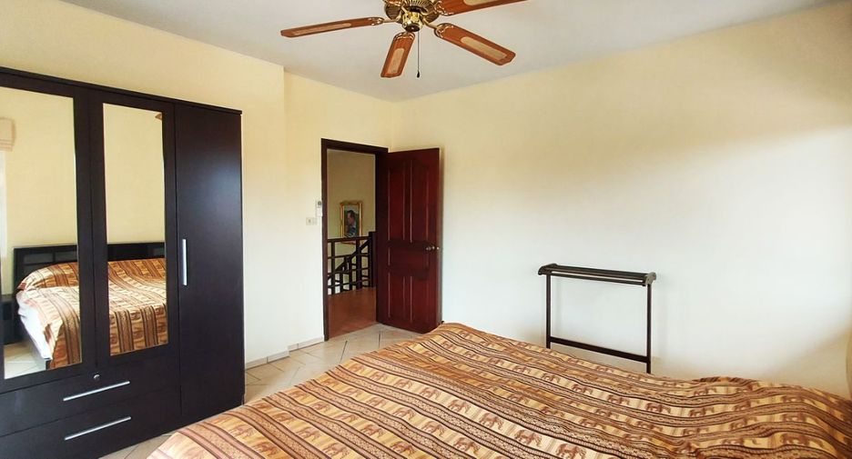 For sale 4 bed villa in Klaeng, Rayong