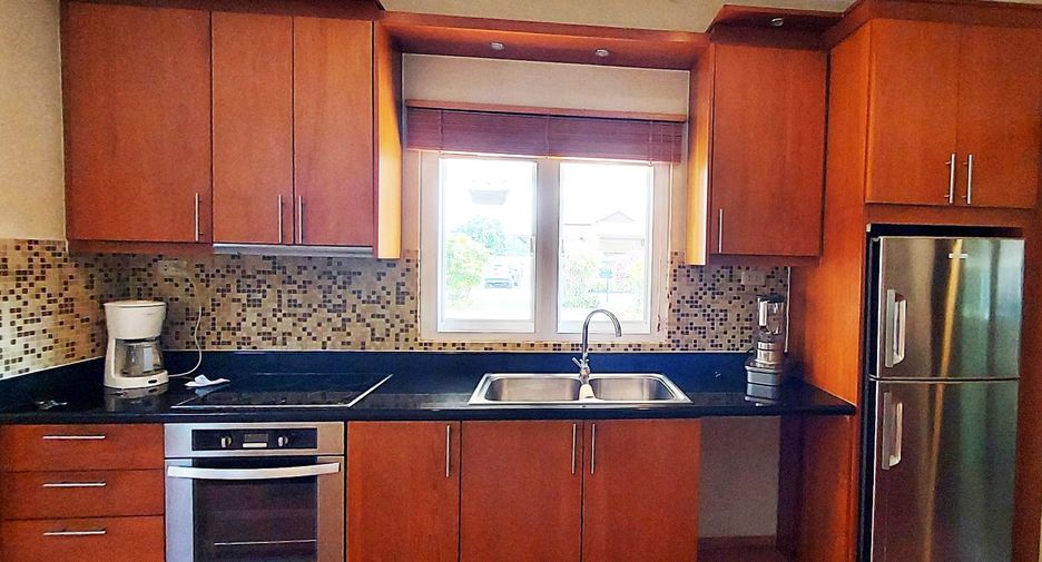 For sale 4 bed villa in Klaeng, Rayong