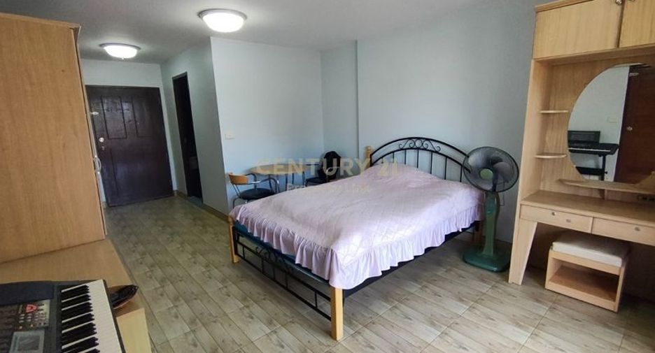 For rent studio condo in Phaya Thai, Bangkok