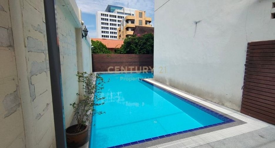 For rent studio condo in Phaya Thai, Bangkok