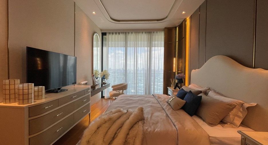 For sale 2 bed condo in Khlong San, Bangkok