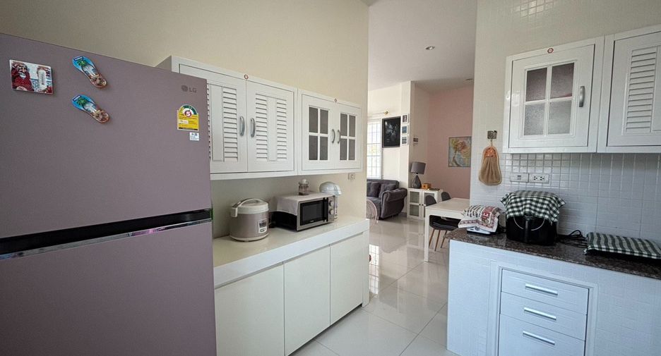Haus zur Miete mit 3 Zimmer in Mueang Rayong, Rayong
