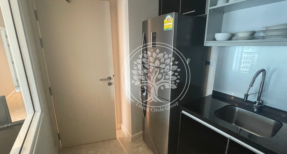 For rent そして for sale 2 ベッドルーム condo in Khlong Toei, Bangkok