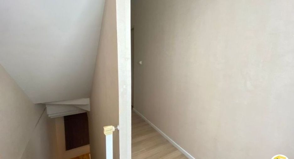 Reihenhaus zum Kauf mit 3 Zimmer in Phasi Charoen, Bangkok