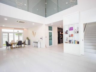 Haus zur Miete und zum Kauf mit 5 Zimmer in Mueang Chiang Mai, Chiang Mai