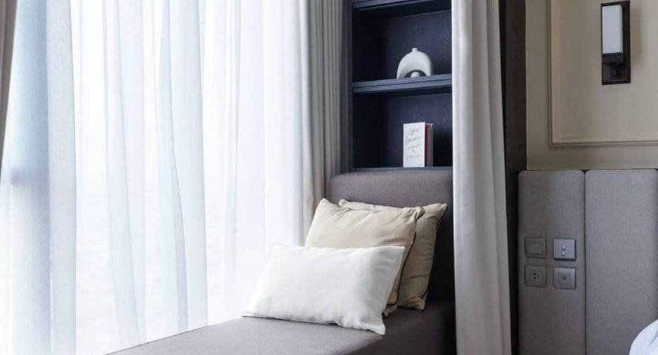 For rent 2 bedrooms condo in Khlong Toei, Bangkok