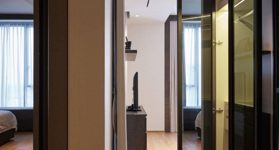 For rent 2 bedrooms condo in Khlong Toei, Bangkok