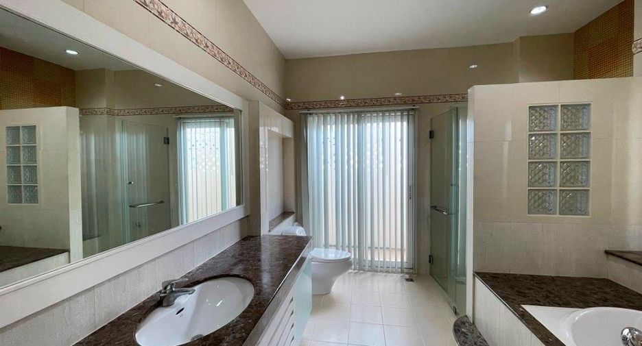 Haus zur Miete mit 3 Zimmer in Bueng Kum, Bangkok