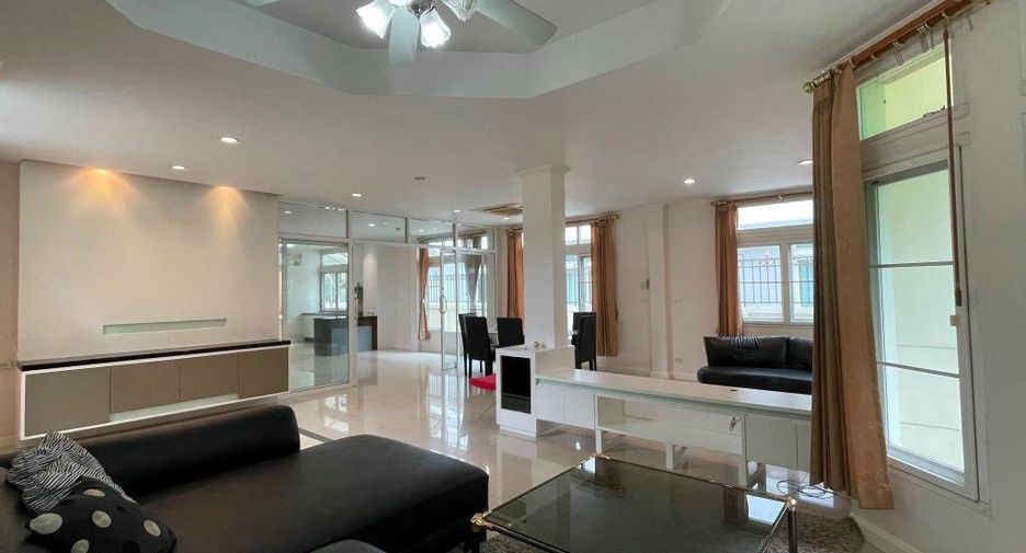 Haus zur Miete mit 3 Zimmer in Bueng Kum, Bangkok