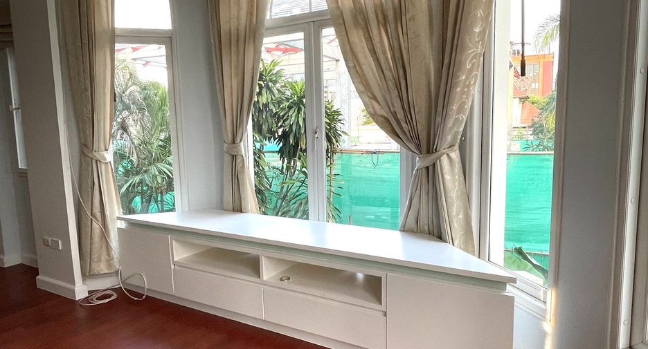 Haus zur Miete mit 3 Zimmer in Bueng Kum, Bangkok