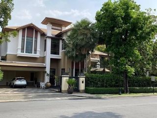 For rent and for sale 5 bedrooms house in Watthana, Bangkok