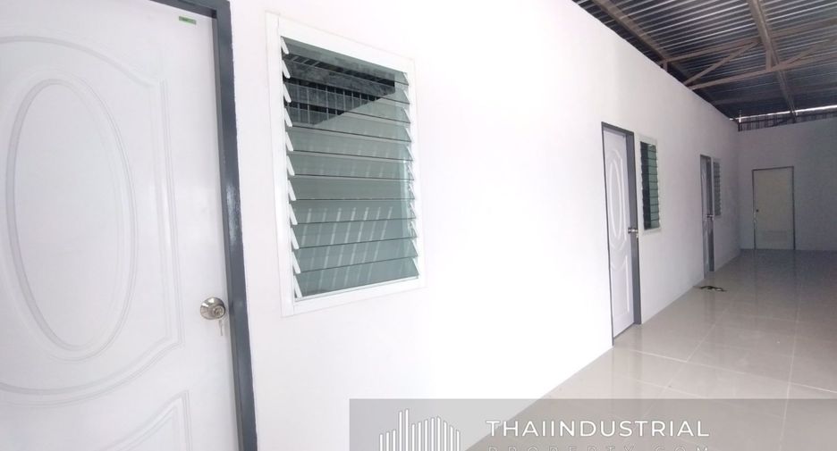 For rent warehouse in Ban Bueng, Chonburi