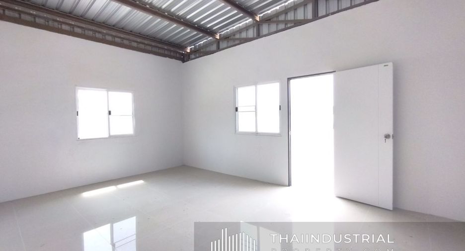 For rent warehouse in Ban Bueng, Chonburi