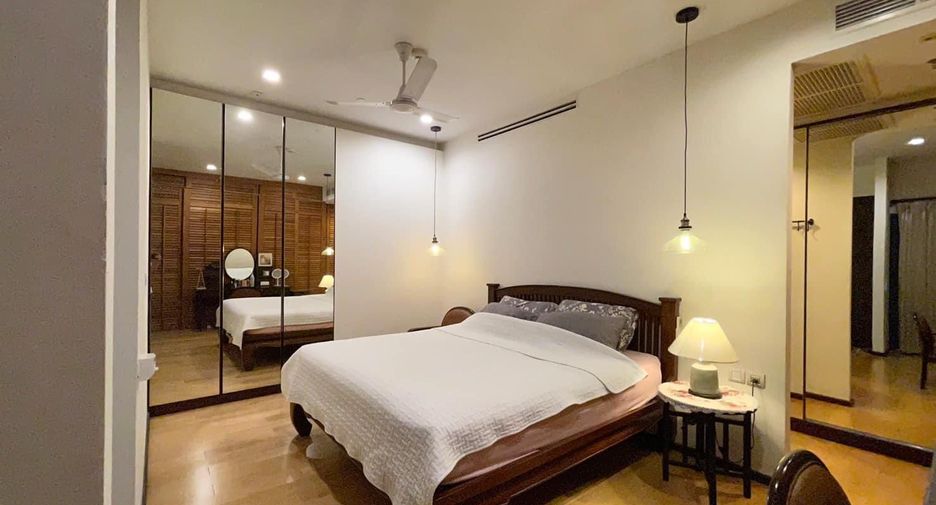 For sale 2 ベッドルーム condo in Watthana, Bangkok