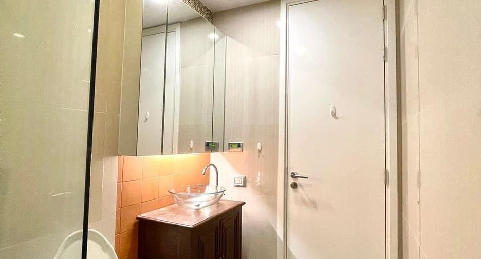 For sale 2 ベッドルーム condo in Watthana, Bangkok