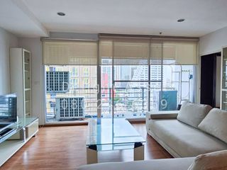 For rent 2 bedrooms condo in Phaya Thai, Bangkok