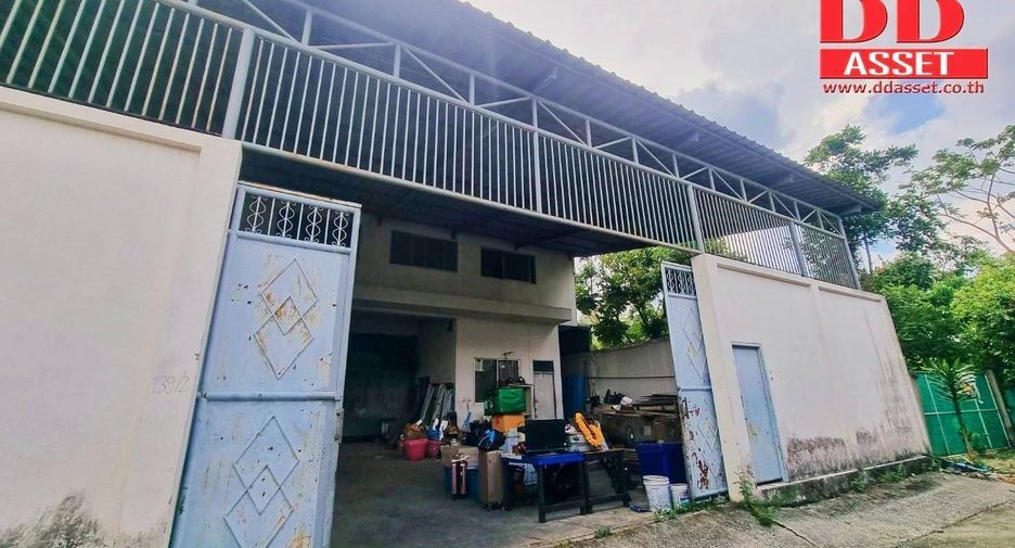 For rent そして for sale 4 Beds warehouse in Phra Khanong, Bangkok