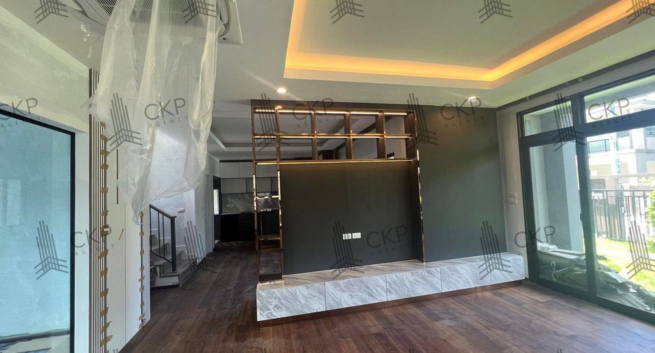 For sale 4 bedrooms house in Prawet, Bangkok