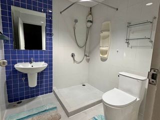 Аренда 4 спальни таунхаус в Банг Кхо Лаем, Бангкок