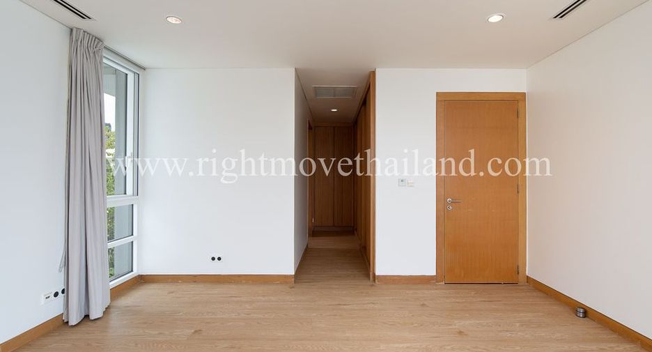 For rent 4 ベッドルーム house in Yan Nawa, Bangkok