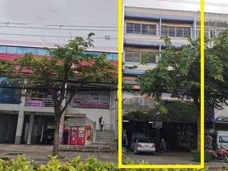 For sale 4 Beds retail Space in Rat Burana, Bangkok