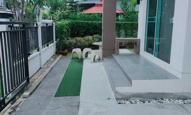 For sale 4 bedrooms house in Lat Krabang, Bangkok