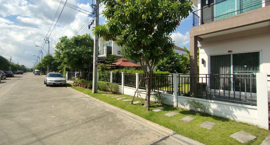 出售 4 卧室 独立屋 在 Lat Krabang, 曼谷