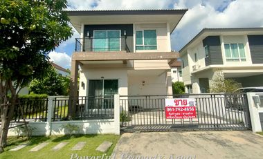 For sale 4 bedrooms house in Lat Krabang, Bangkok