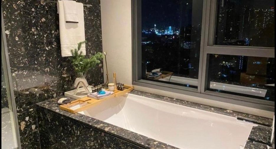 For rent and for sale 2 bedrooms condo in Khlong Toei, Bangkok