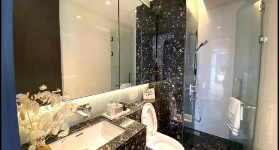 For rent and for sale 2 bedrooms condo in Khlong Toei, Bangkok