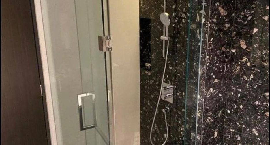 For rent and for sale 2 bedrooms condo in Khlong Toei, Bangkok