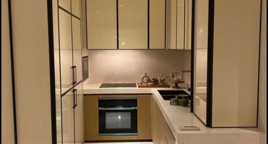 For rent and for sale 2 bedrooms condo in Khlong Toei, Bangkok